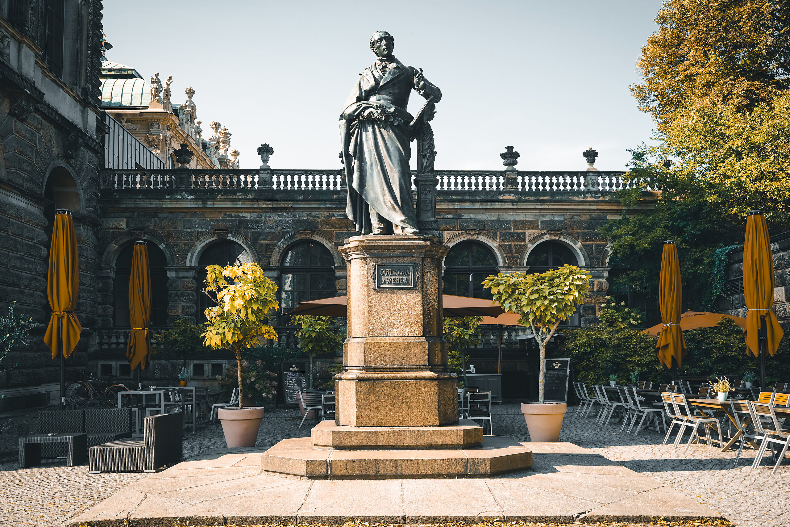 Carl Maria Von Weber Denkmal Am Theaterplatz Dresden