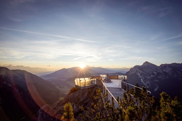 La piattaforma StubaiBlick sullo Schlick 2000 al tramonto